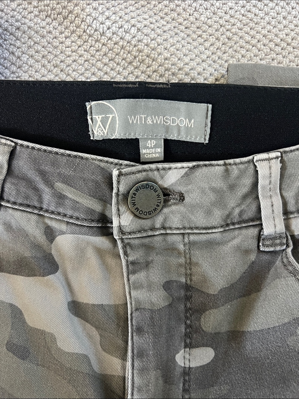 Wit & Wisdom Gray Camo Ankle Skinny Jeans